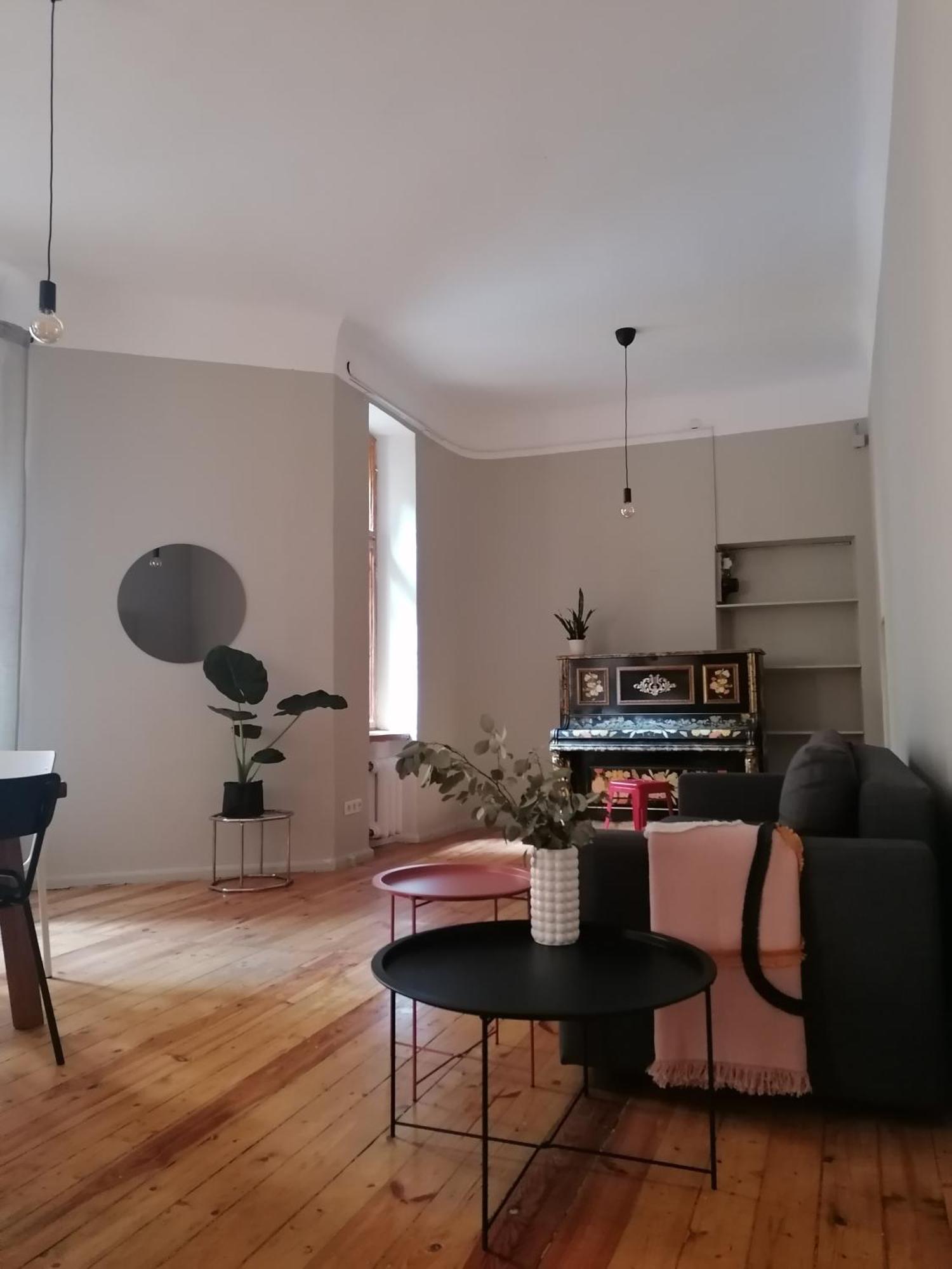 Spacious 75sqm Art Nouveau District Gem